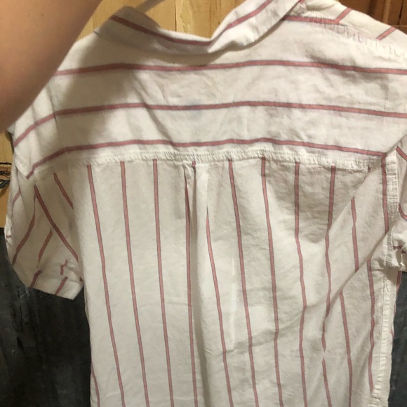 BUTTON DOWN TOP - Picture 2 of 2